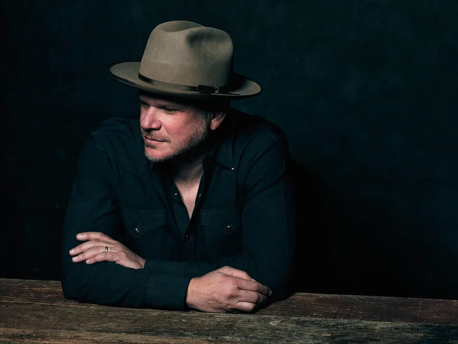 Jason Eady w/ Guest Kory Quinn